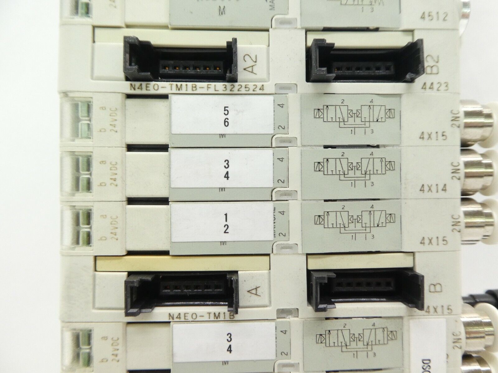 CKD N4E0 Series 10-Port Pneumatic Manifold N4E0-ER N4E0-TM1B N4E0-EL Working