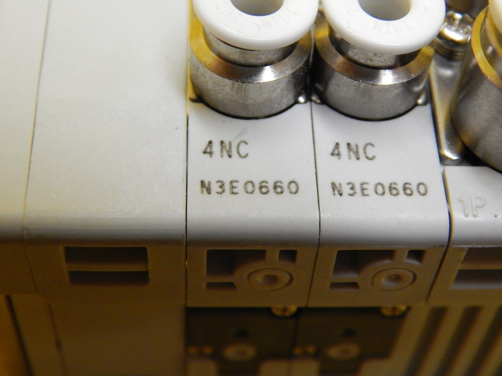 CKD N3E0660-M Solenoid Pneumatic Manifold N4EO Reseller Lot of 9 Used Working