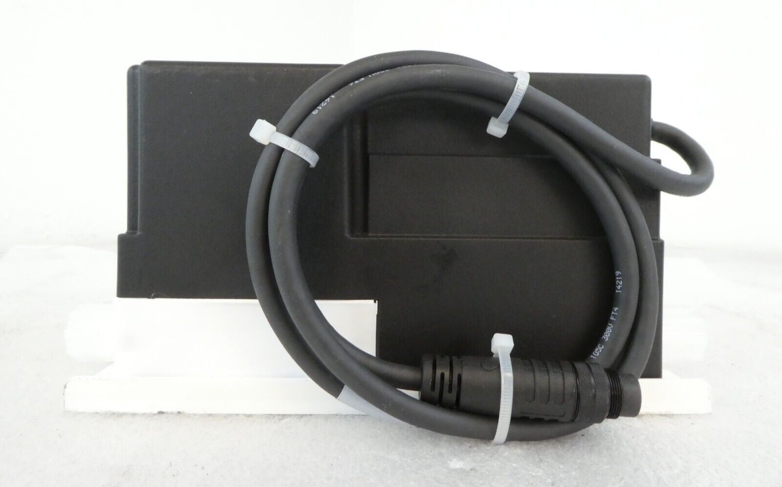 Entegris 6500-T5-F03-XXX-M-P8-U3-M37 InVue Integrated Flow Controller Surplus