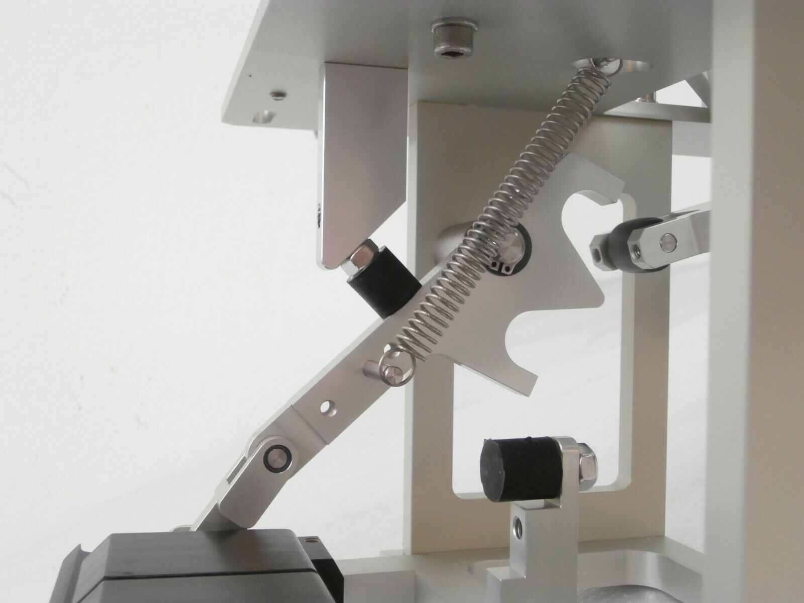 IDC PG.DK.A.005.01 Docking System Side to Side Working Surplus