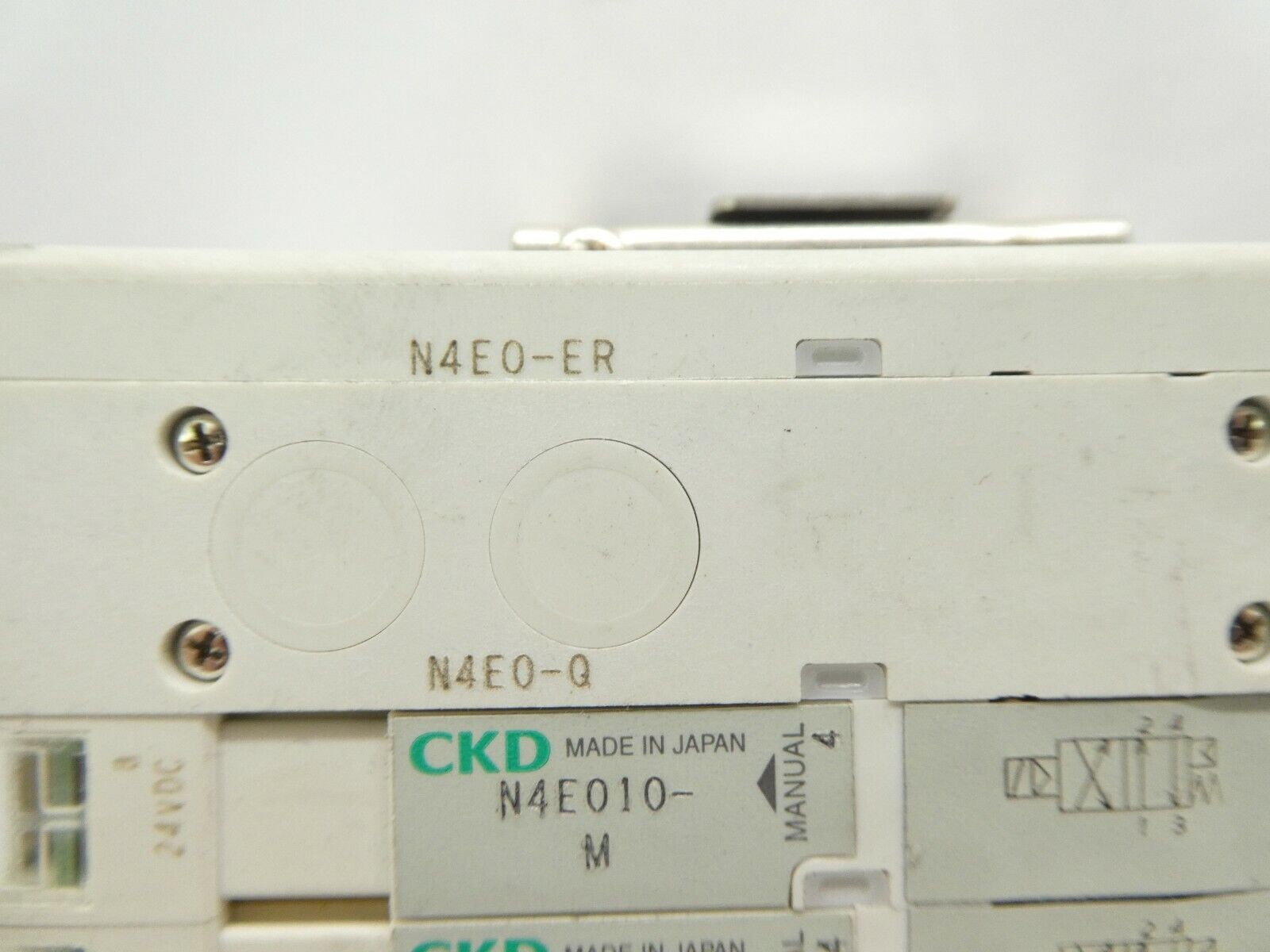 CKD N4E0 Series 10-Port Pneumatic Manifold N4E0-ER N4E0-TM1B N4E0-EL Working