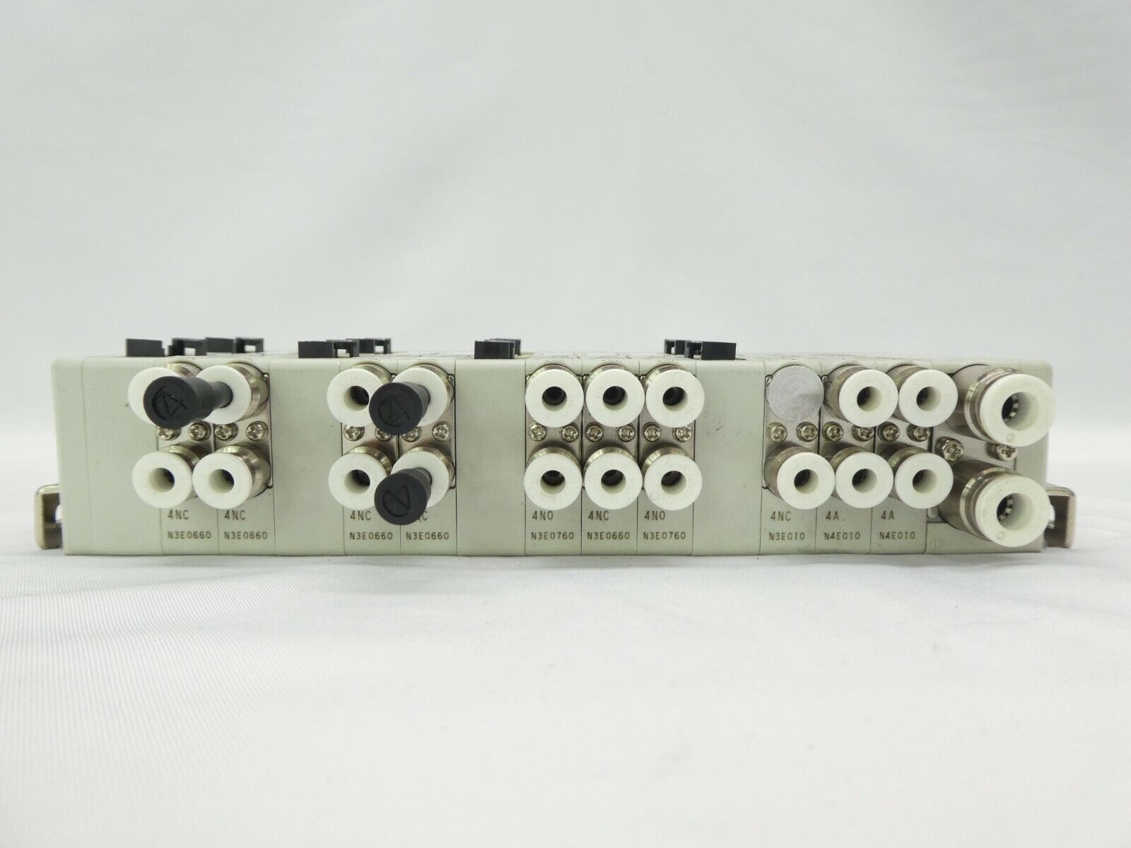 CKD N4E0 Series 10-Port Pneumatic Manifold N4E0-ER N4E0-TM1B N4E0-EL Working