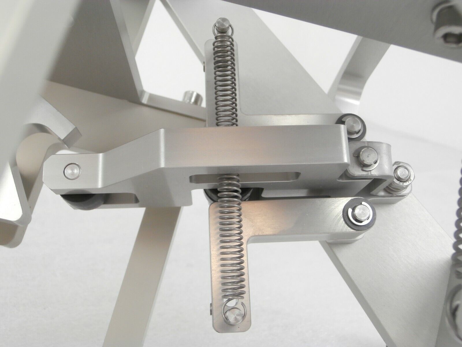 IDC PG.DK.A.005.01 Docking System Side to Side Working Surplus