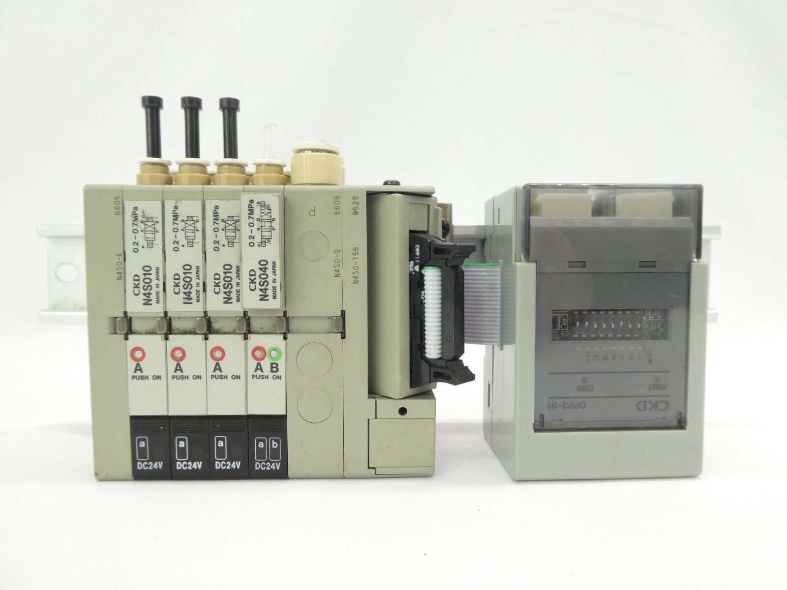 CKD N4S0 Series 4-Port Pneumatic Manifold N4S0-T56 with OPP3-1H Lot of 4 Working