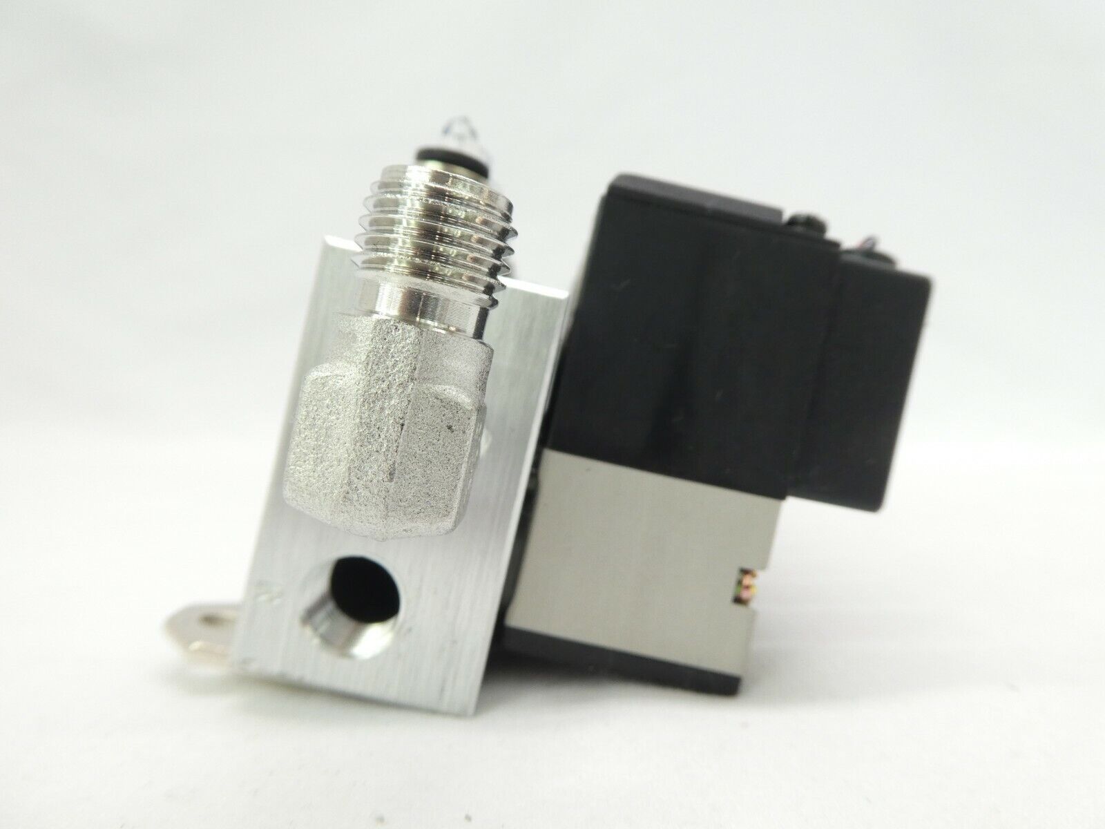 Koganei YM216A-21W 16-Port Pneumatic Manifold A030E1-L Working Surplus