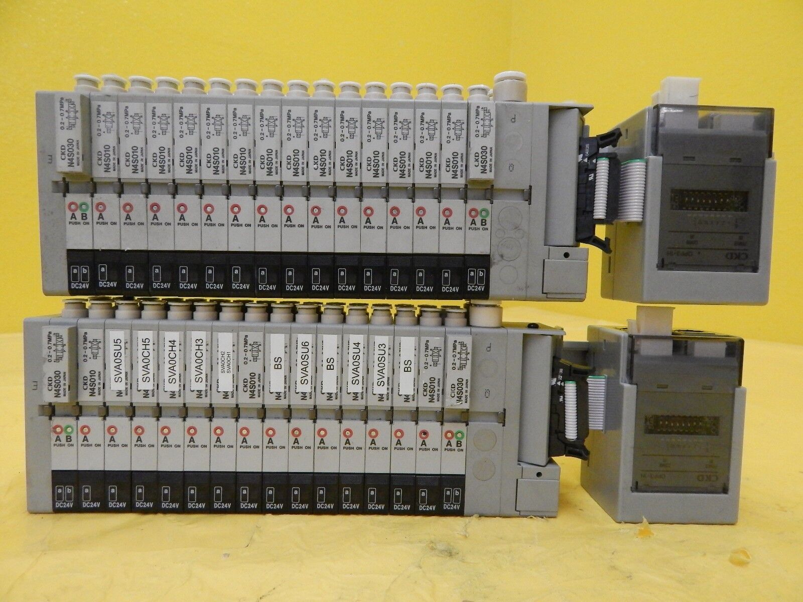 CKD N4S0-T56 16-Port Pnuematic Manifold OPP3-1H Lot of 2 Used Working