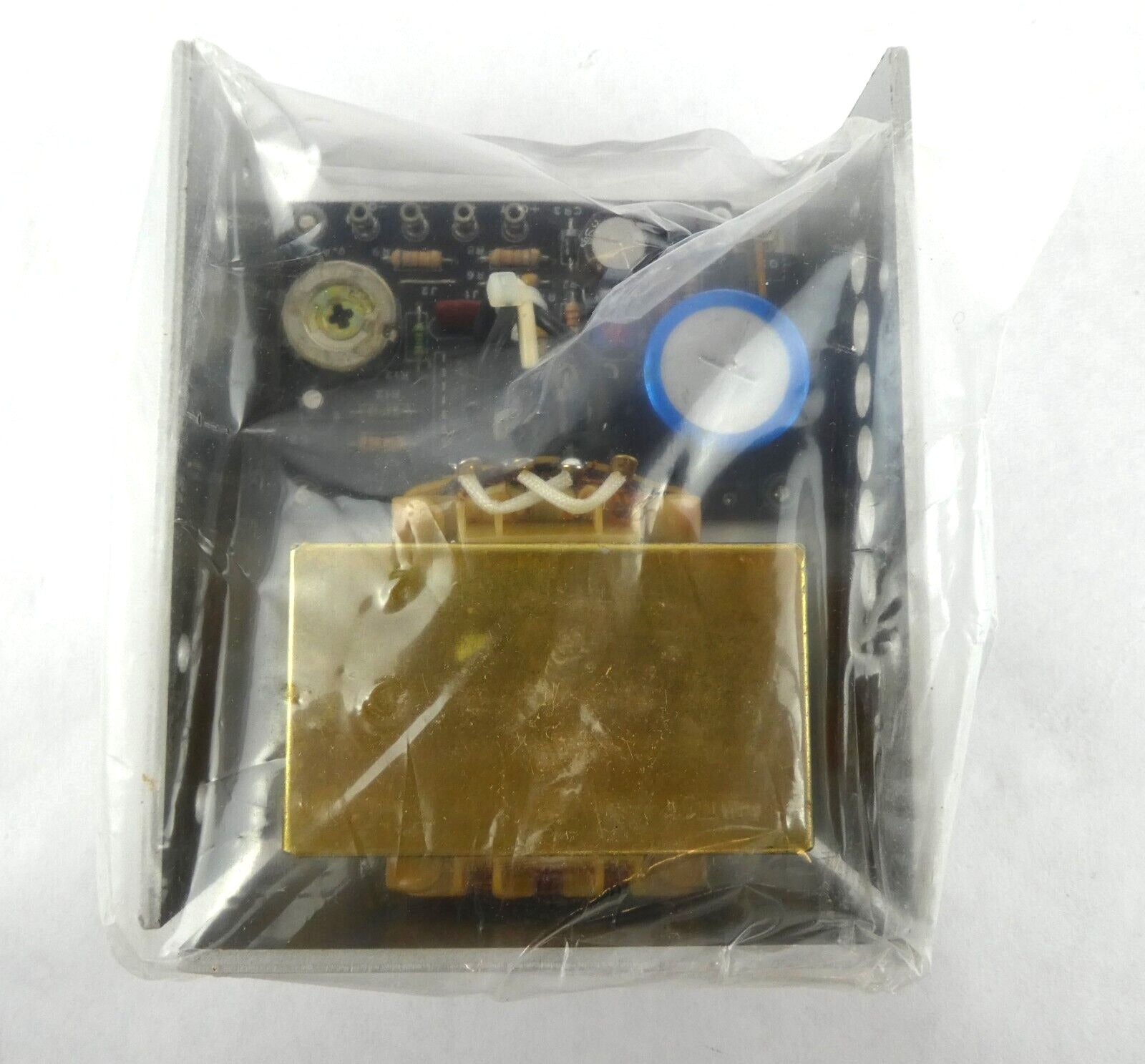 Sola Linear 4010029 DC Power Supply 15vdc 1.6A Reseller Lot of 2 New Surplus