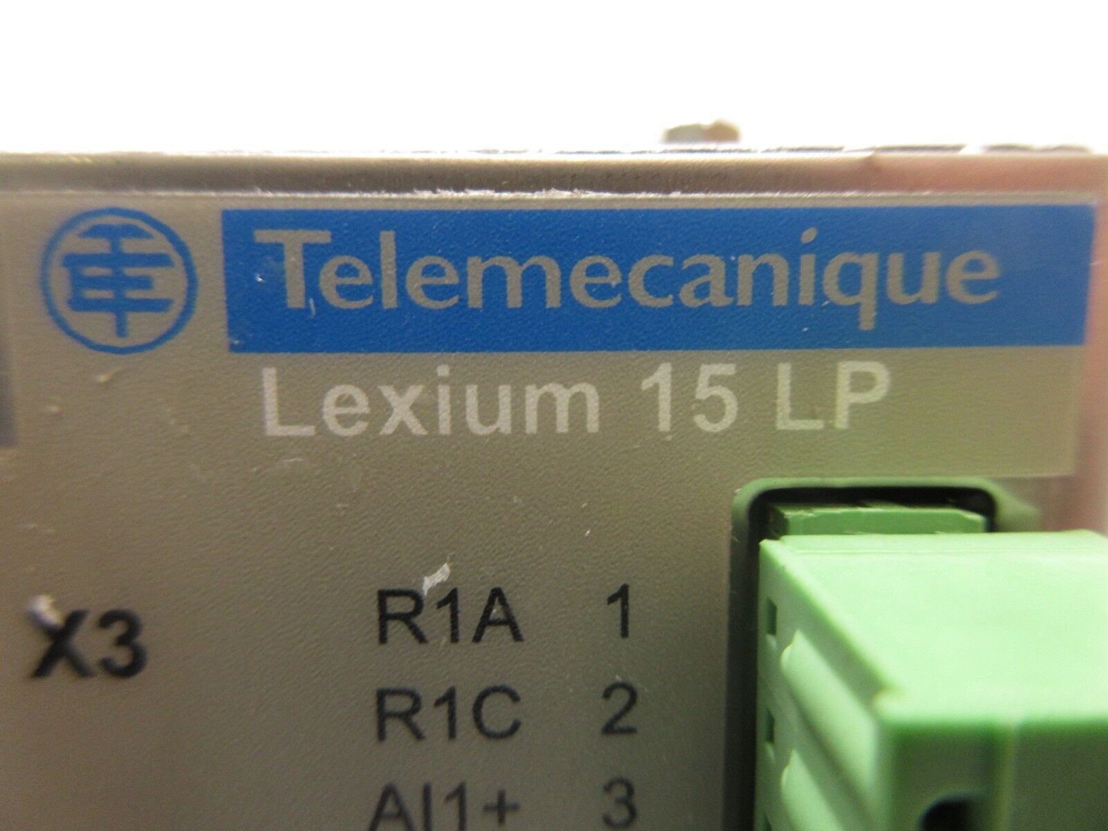 Telemecanique LXM15LD21M3 Servo Drive Lexium 15 LP SV 2.35 Used Working