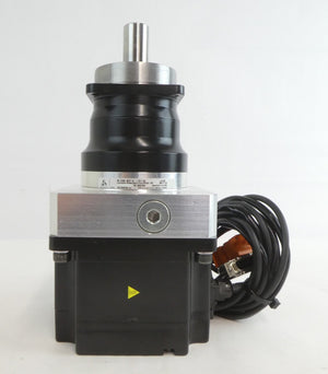Yaskawa Electric SGM7P-08A7E-YA17 AC Servo Motor YSC-SGM7P-08-005 Working