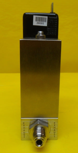 Unit Instruments UFC-1200A Mass Flow Controller MFC 100 SCCM O2 Used Working