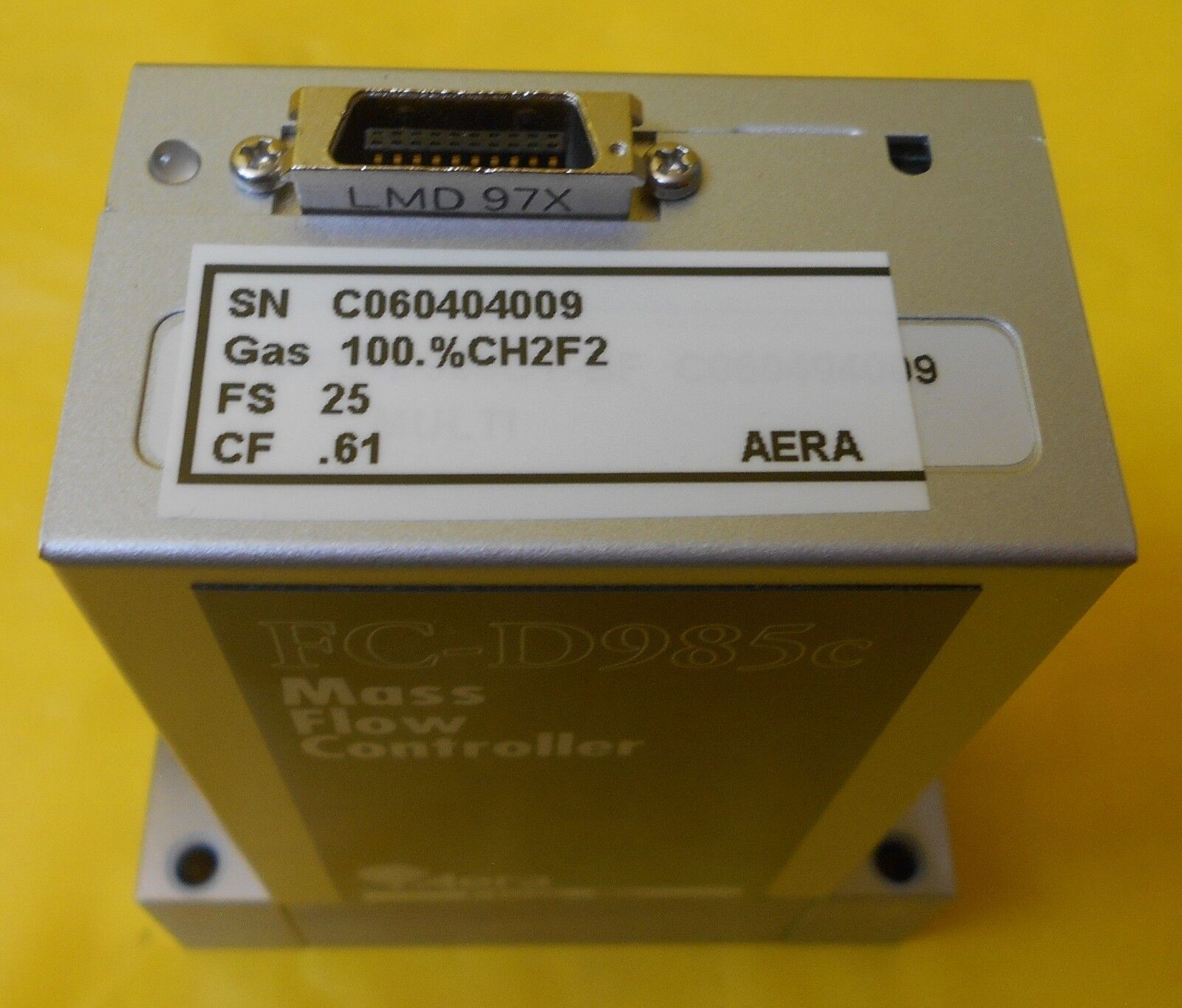 Aera TC FC-D985CT-BF Mass Flow Controller MFC Multi-2 Multi 100.%CH2F2 Used