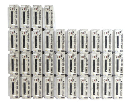 Yaskawa Electric SGDS-04A72AY584-E Servo Drive SERVOPACK Lot of 34 New Surplus