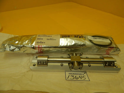 AMAT Applied Materials 0010-25624 300mm Slit Valve Assembly 3700-02144 Used