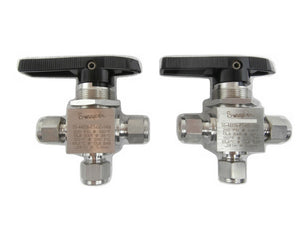 Swagelok SS-44XS6-PT-UC-1466 3-Way Ball Valve Reseller Lot of 2 New Surplus