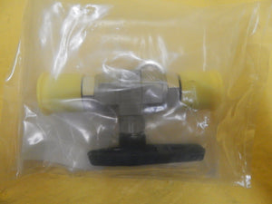 Parker 8V1-B8LJ-SSP-C3 Two Way B-Series Ball Valve Stainless Steel New Surplus
