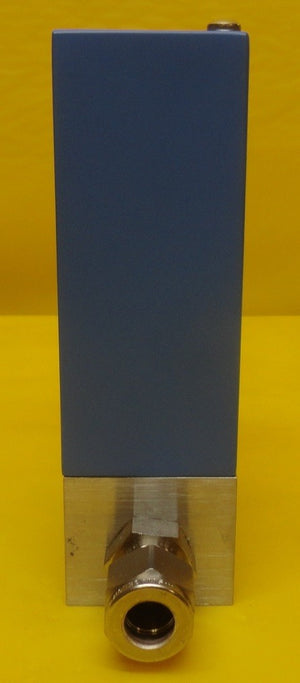 Mykrolis FC-2910V Mass Flow Controller MFC 2900 Series 50 SLPM O2 Used Working