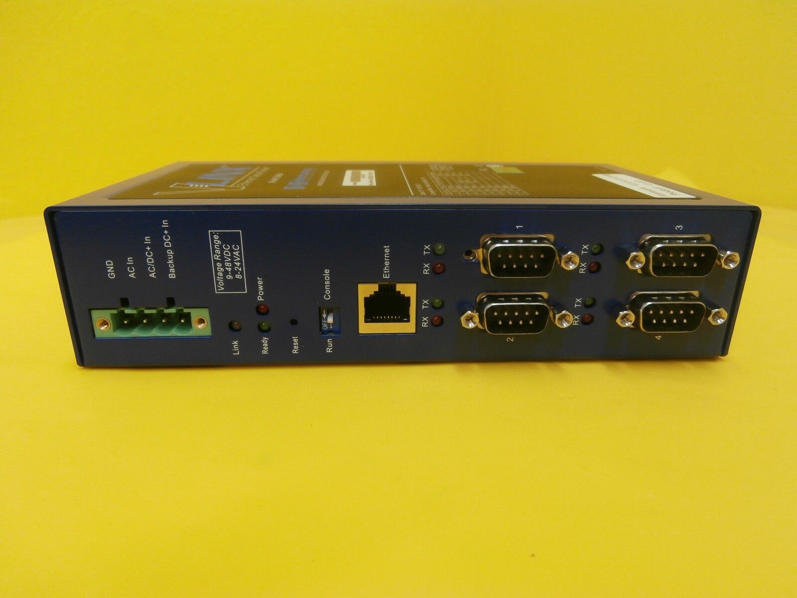 B&B Electronics ESR904 4-Port Industrial Ethernet Serial Server V3.0 V-LINX Used