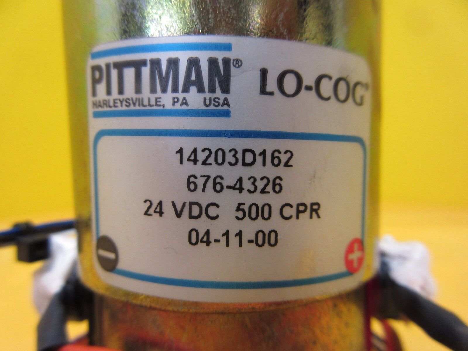 Pittman 14203D162 24V Servo Motor 676-4326 LO-COG with Gear Head Used Working